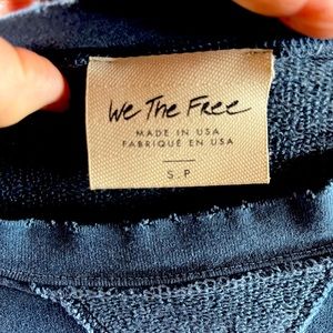 Free People Sweatshirt .. oversized Blue